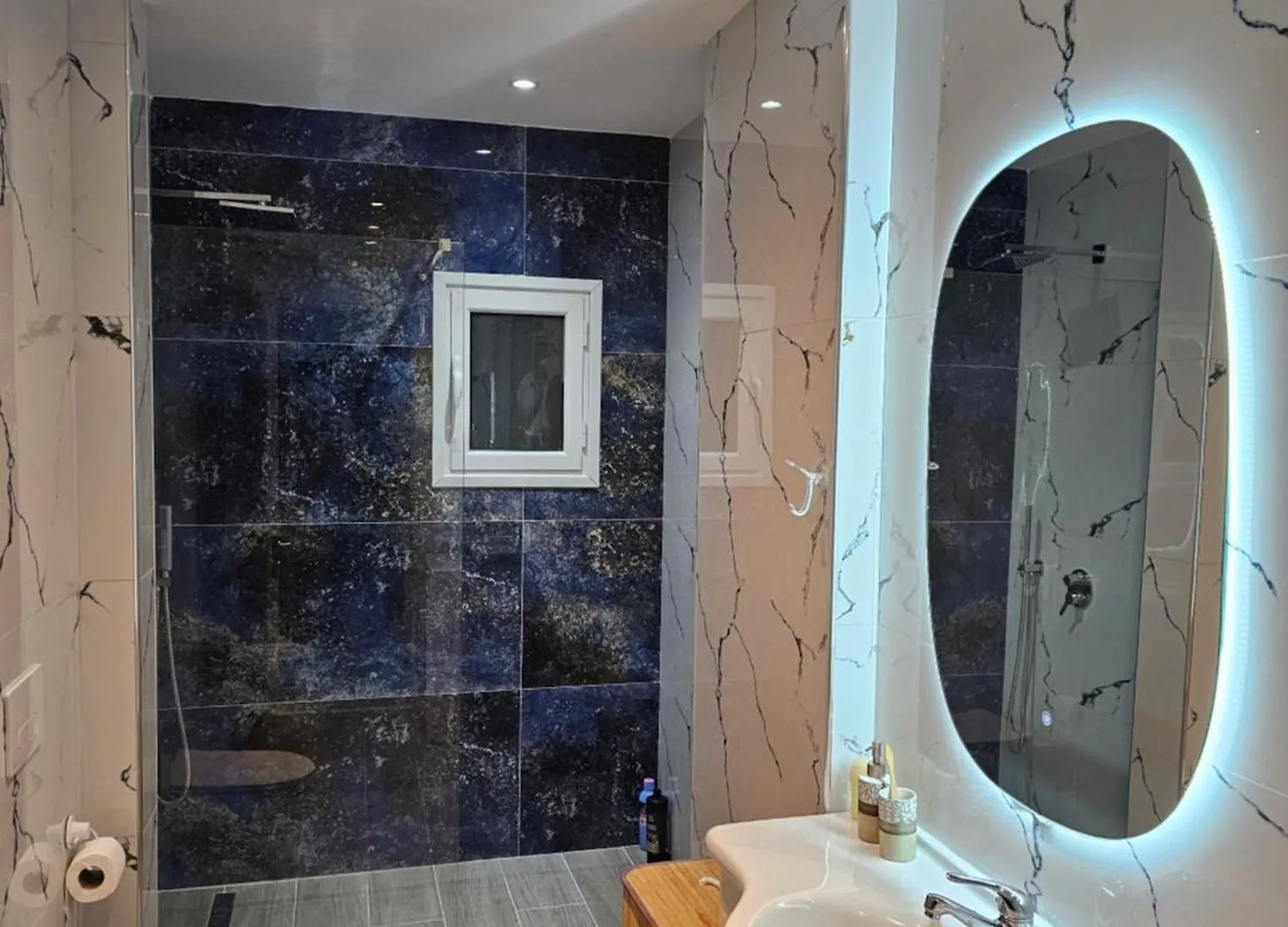The Sunkissed Suite Vlorë 0*,  阿尔巴尼亚